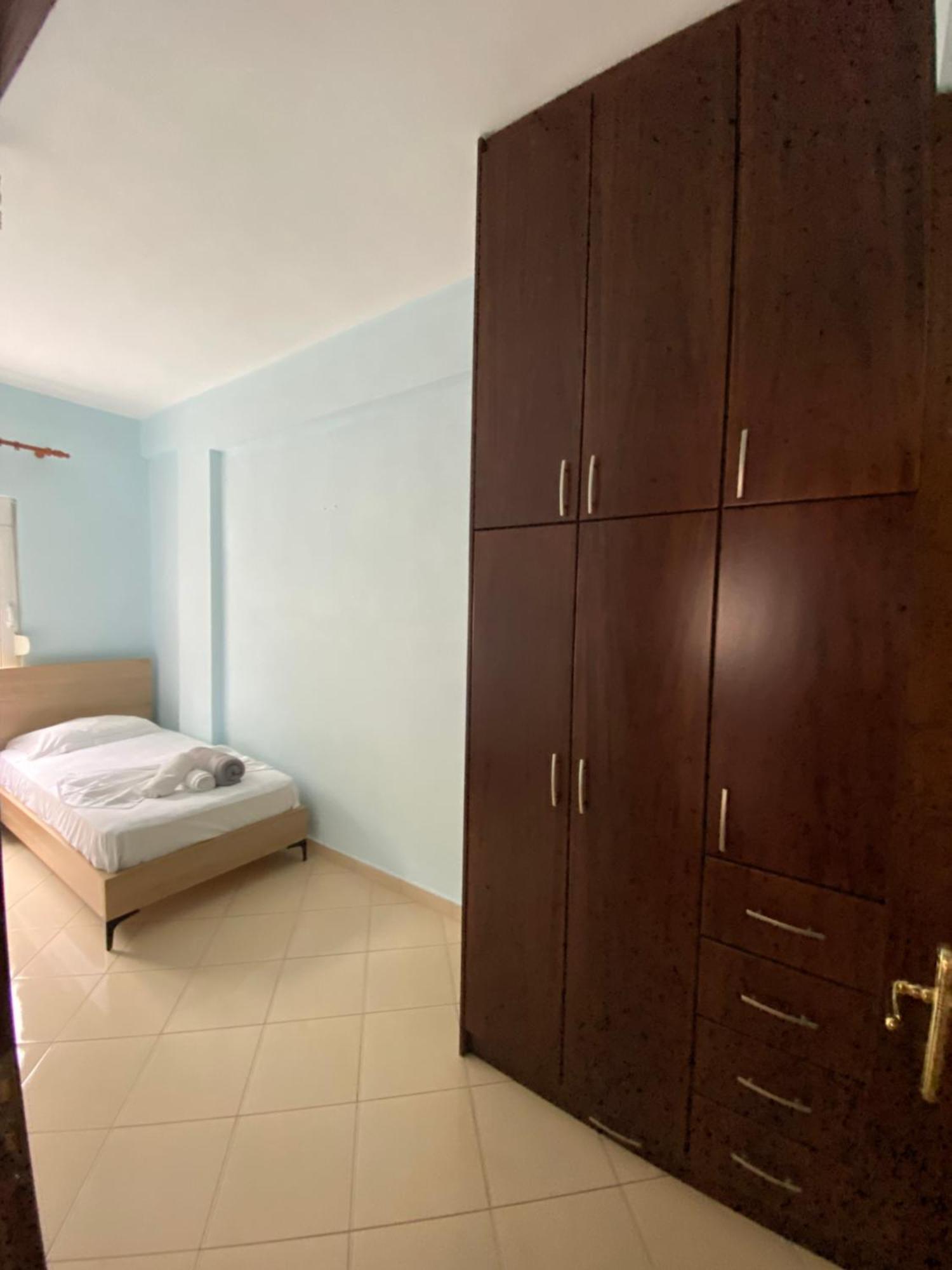 L.T. Apartment 5Th Street Sarandë Eksteriør billede