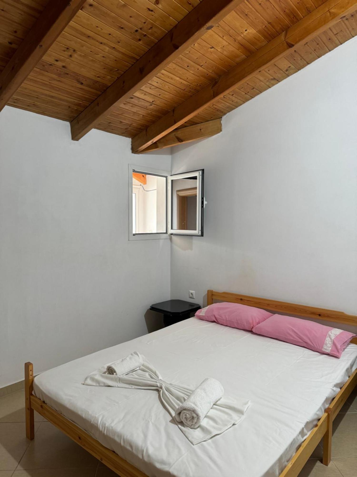L.T. Apartment 5Th Street Sarandë Eksteriør billede